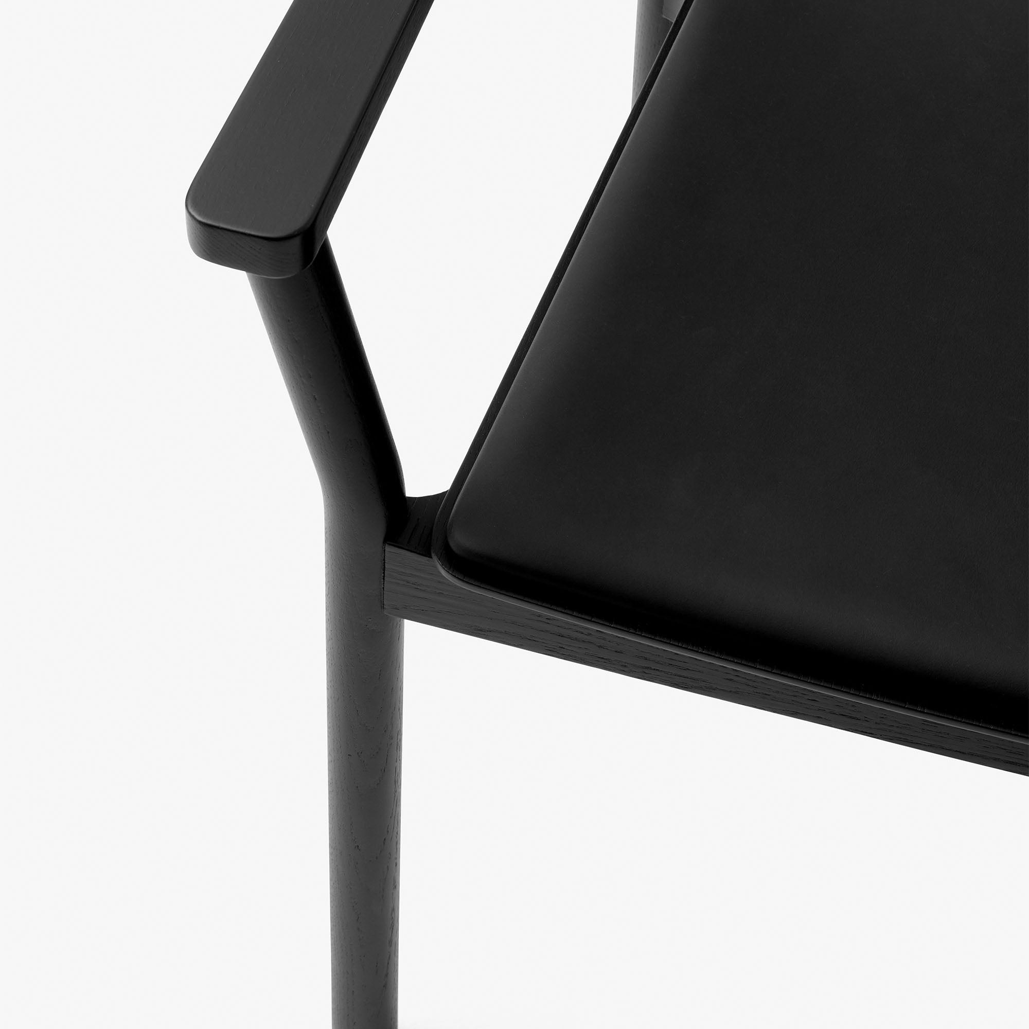 Betty TK11 scaun de dining cu cotiere tapițat