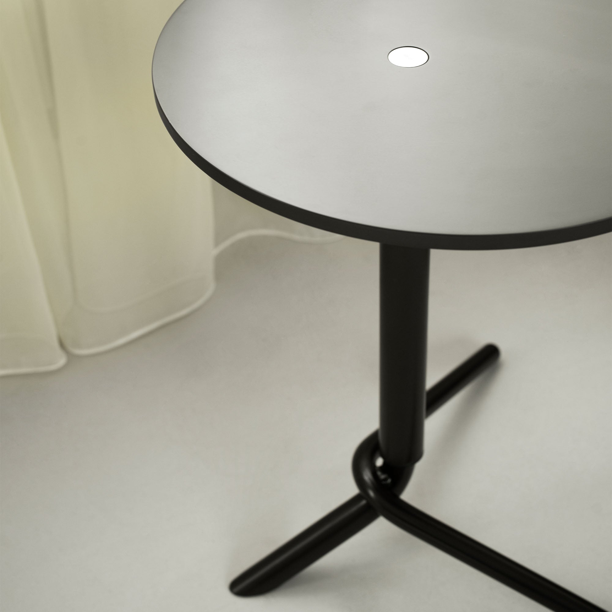 Lift Side Table, măsuță laterală