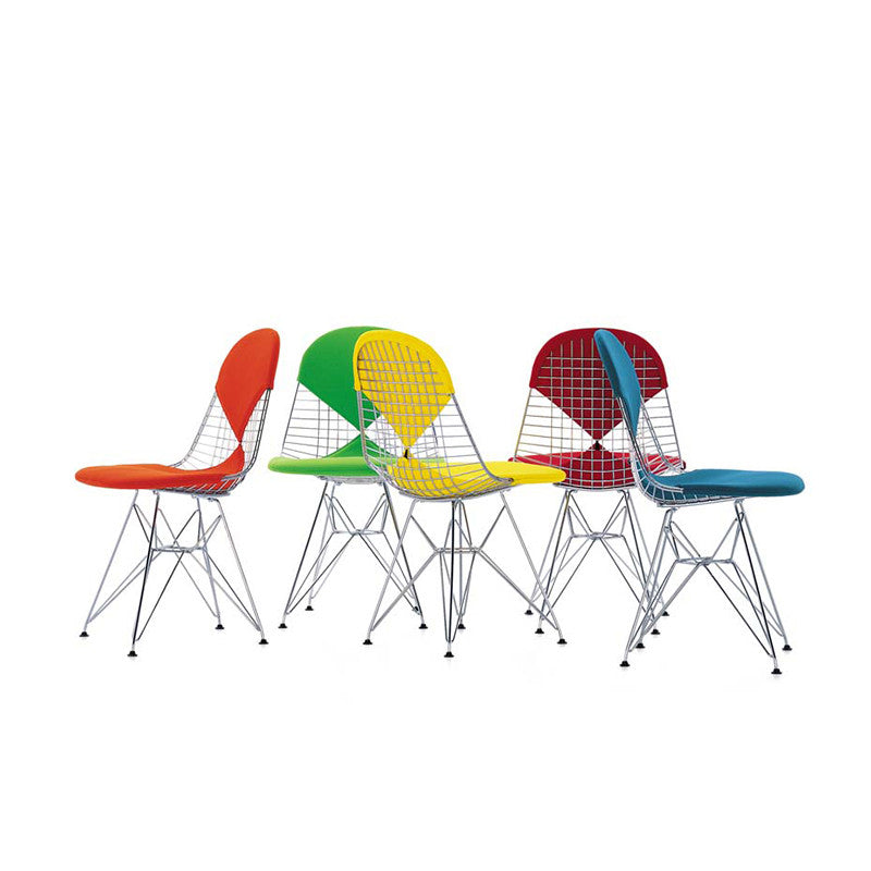 Eames Wire DKR-2, varianta tapițată a scaunului Wire creat de cuplul Eames pentru Vitra