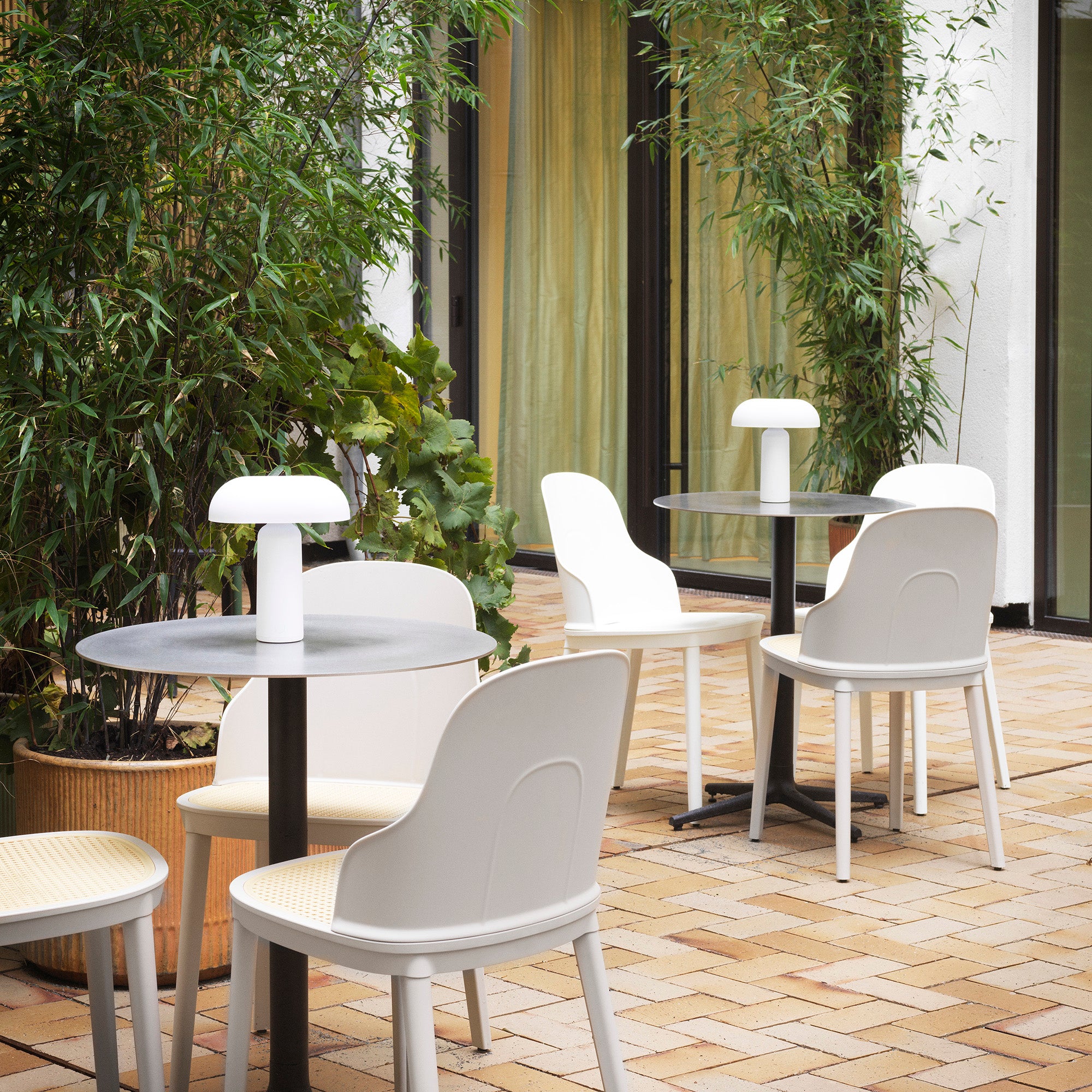 Porta Table Lamp, lampă portabilă