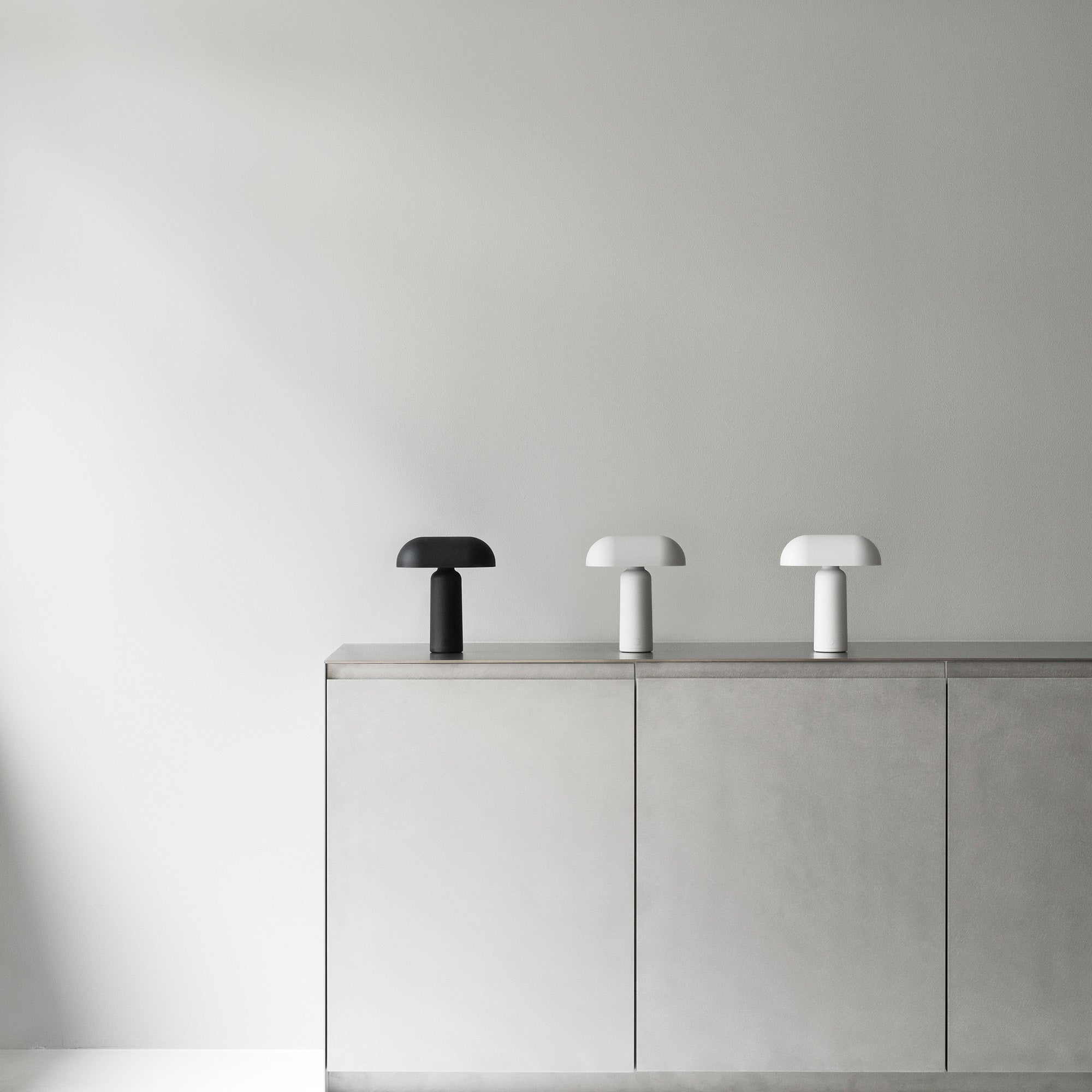 Porta Table Lamp, lampă portabilă