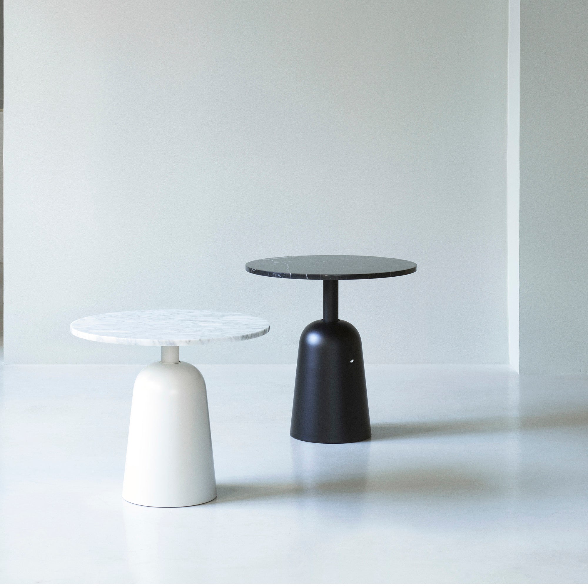 Turn Table măsuță