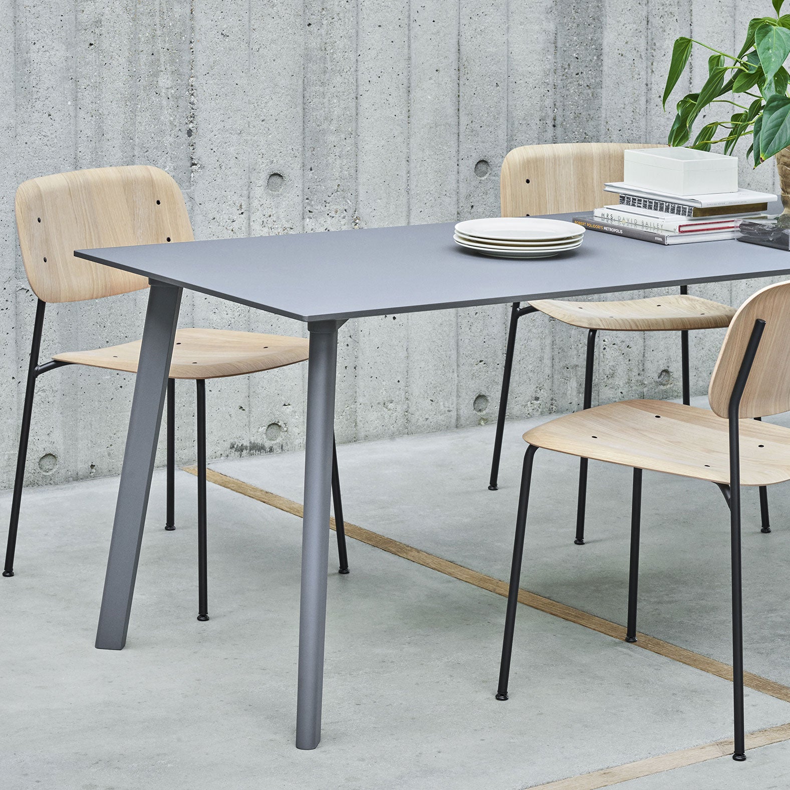 Soft Edge 40 scaun cu baza metalică