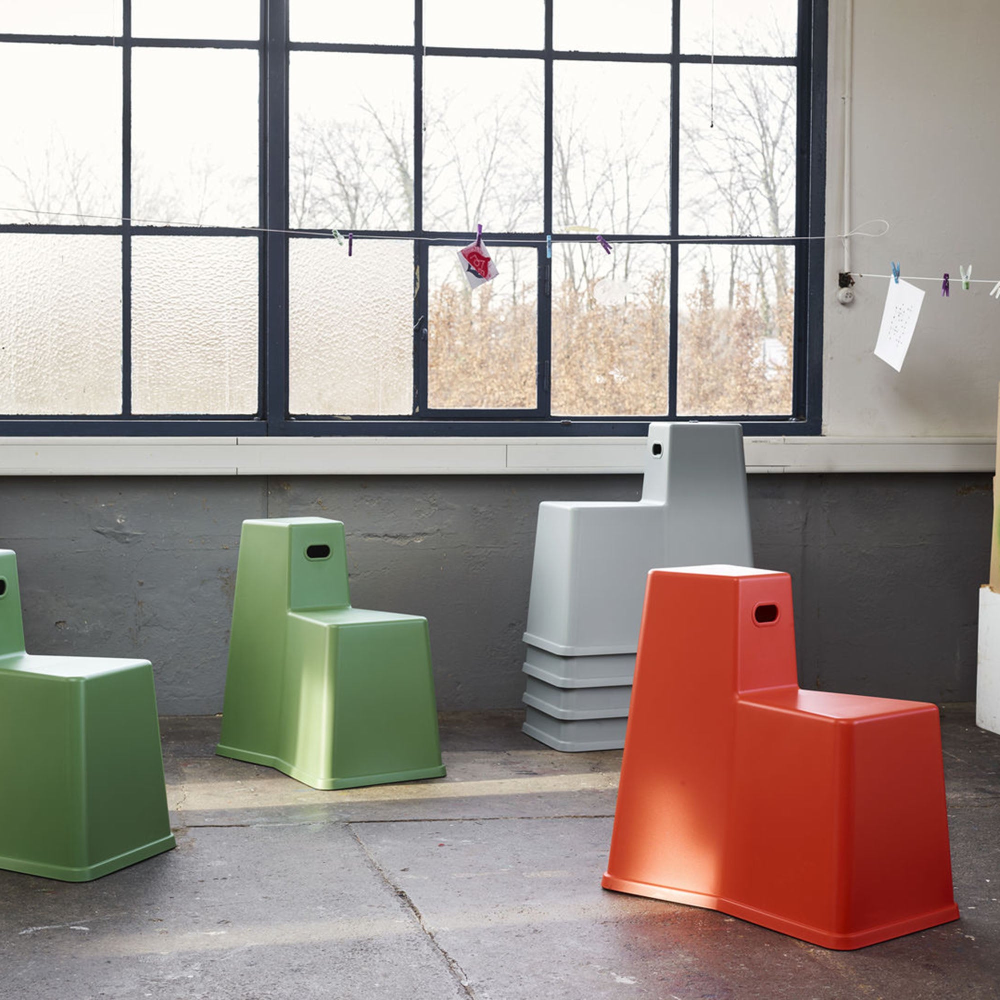 Stool-Tool, taburet și măsuță