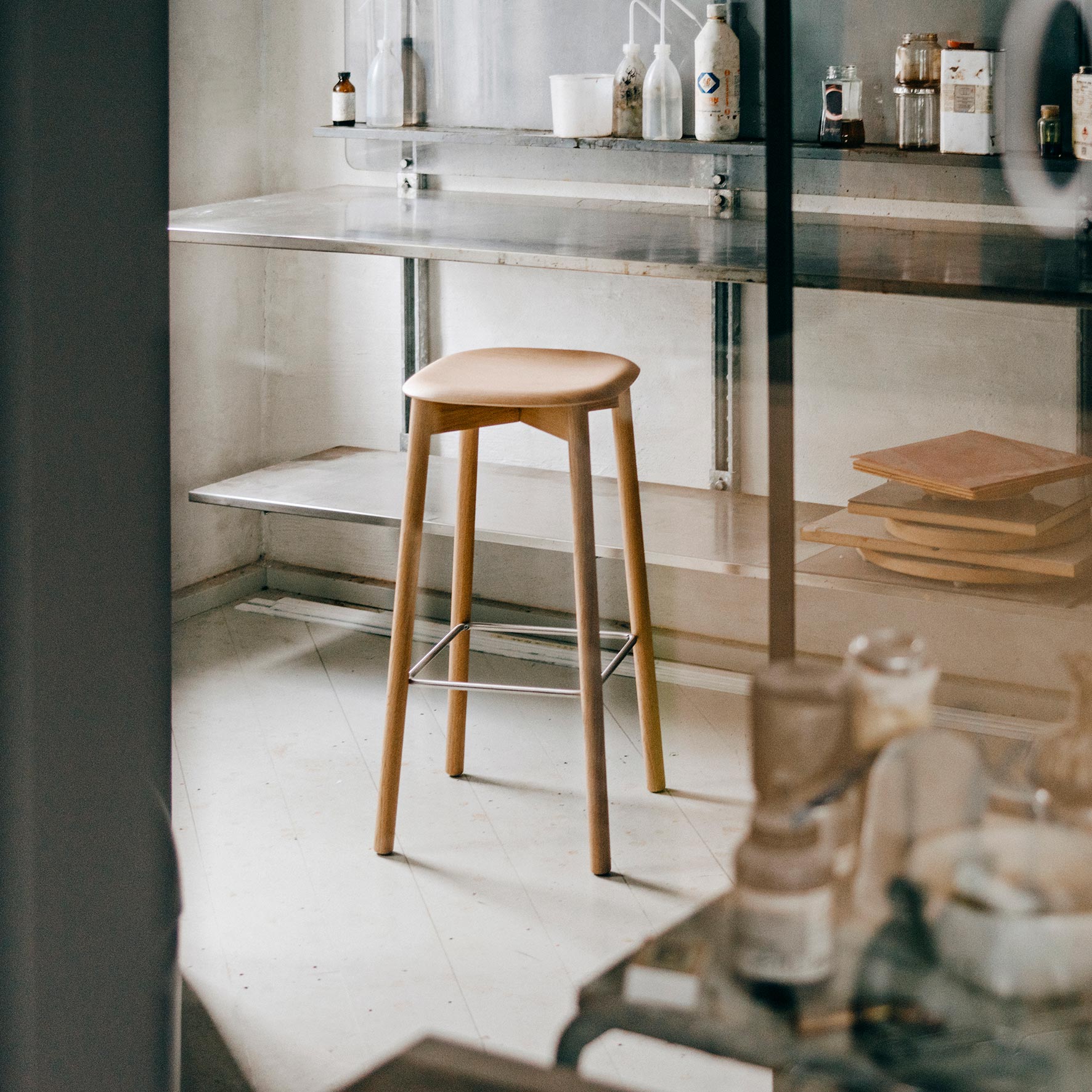 Soft Edge 82 scaun de bar