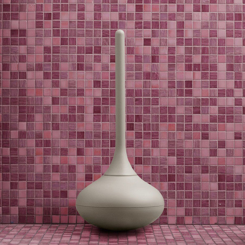 Ballo, o perie de toaletă produsă de Normann Copenhagen