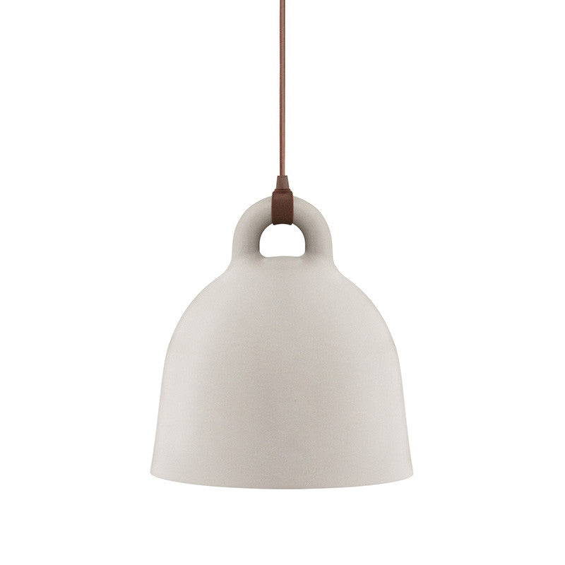 Bell medium, o lampă suspendată produsă de Normann Copenhagen