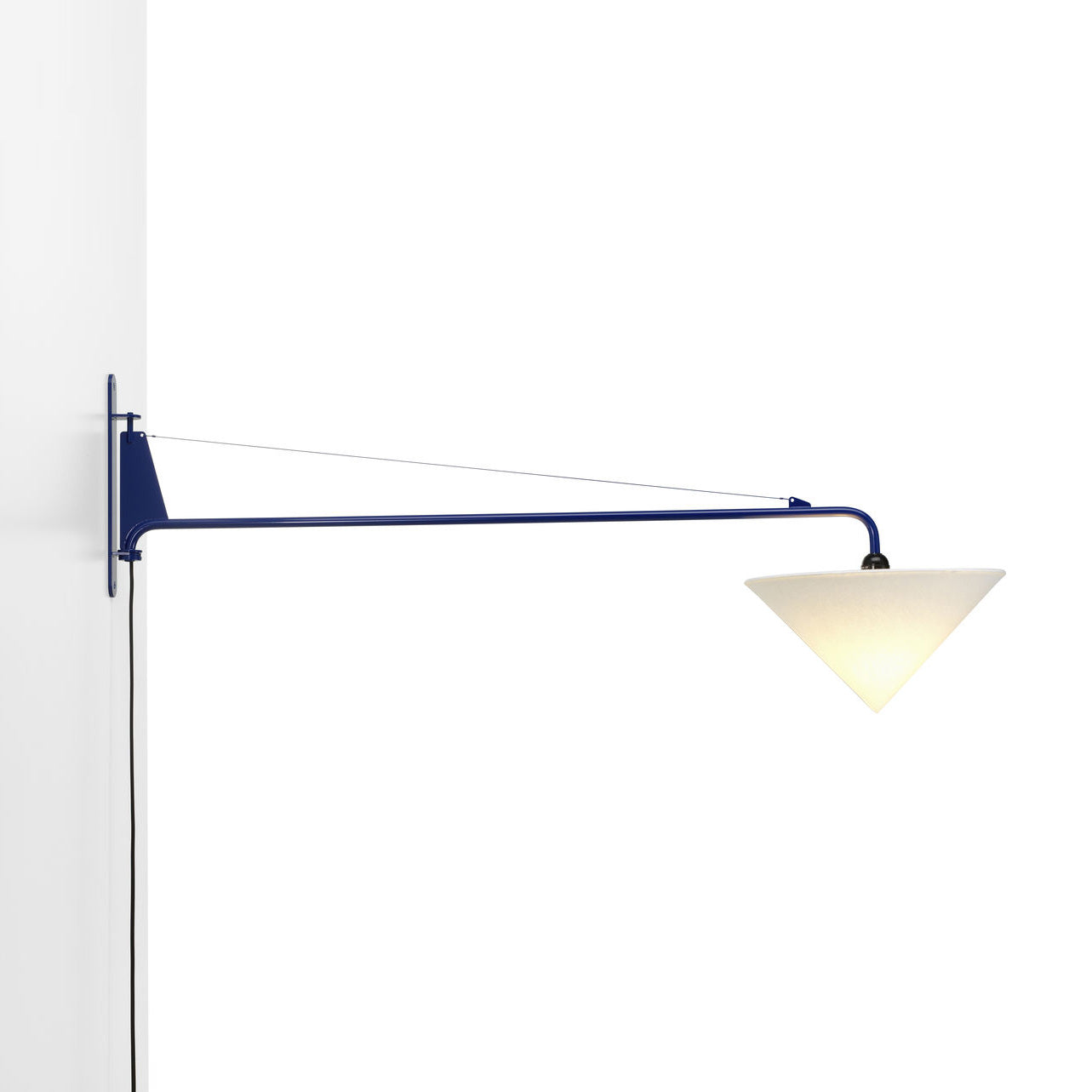 Petite Potence with Abat-Jour Conique lampă de perete