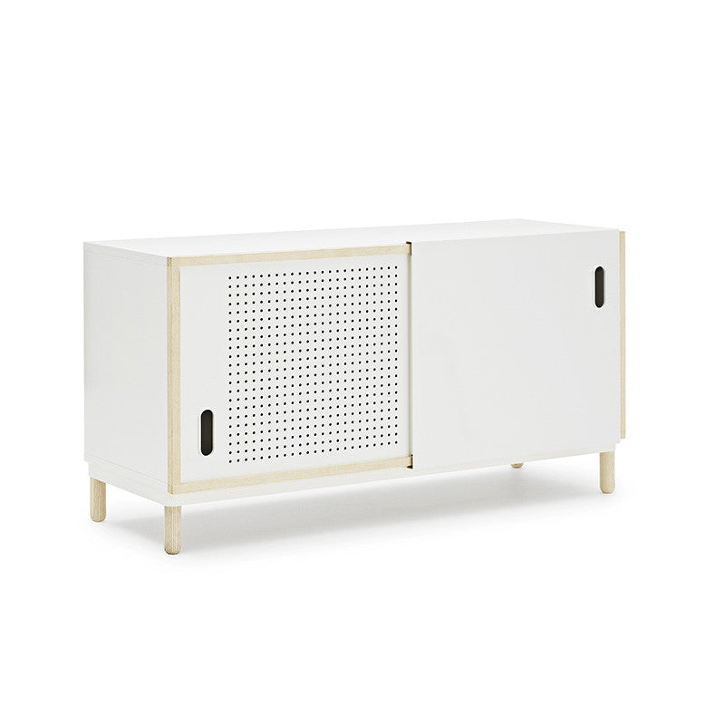 Kabino, o comodă versatilă creată de Simon Legald pentru Normann Copenhagen