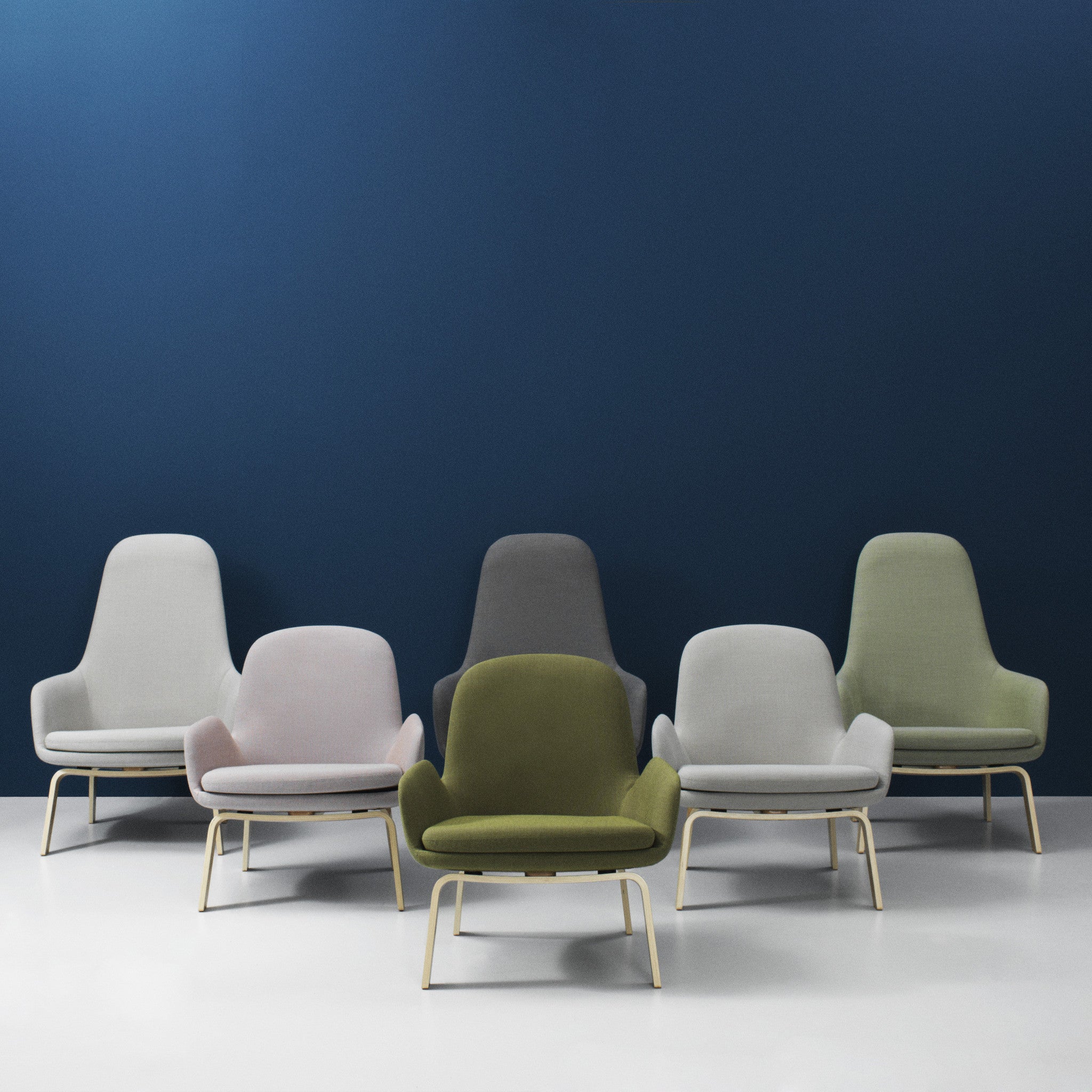 Era Lounge Chair Low bază metalică