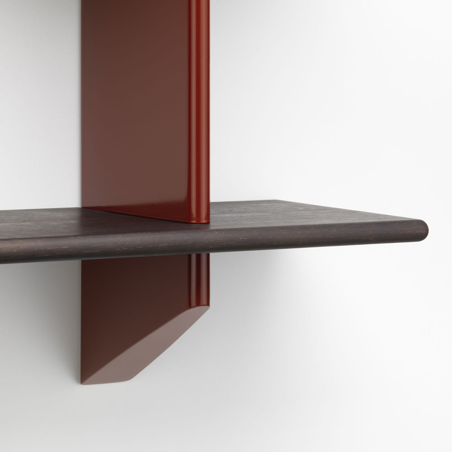 Rayonnage Mural, raft de perete