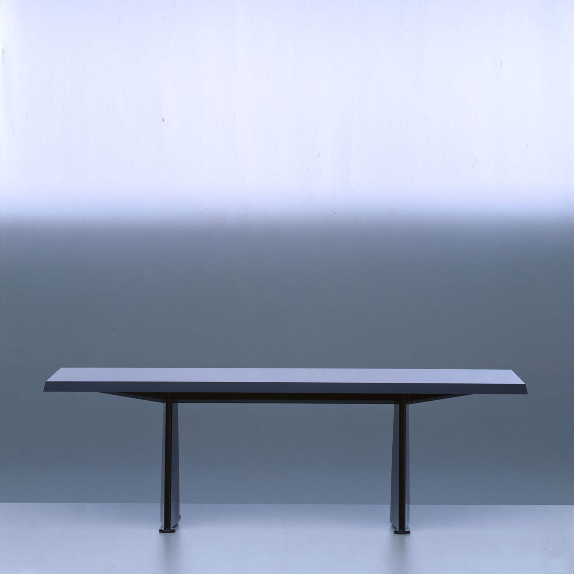 Trapèze, masă de dining