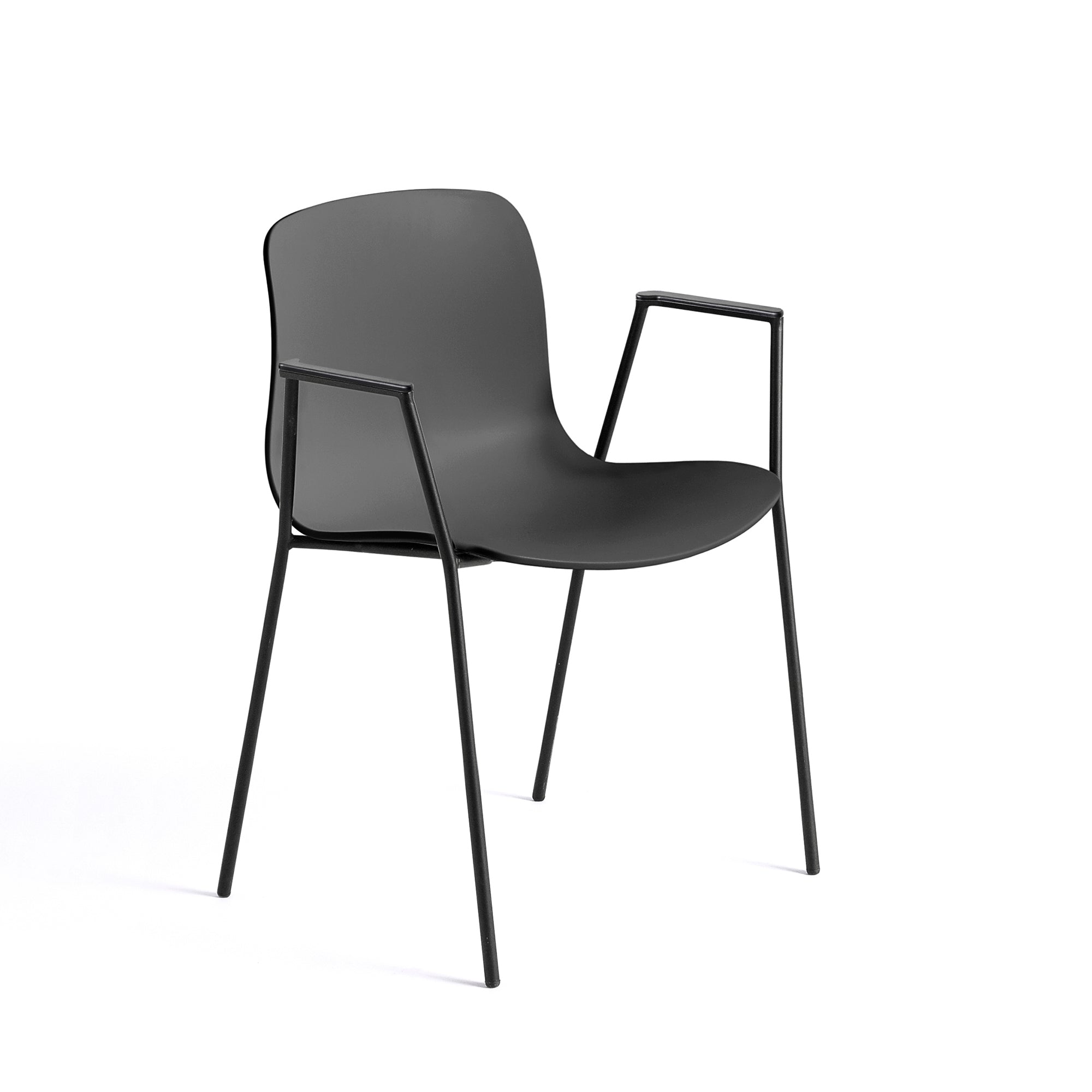 About A Chair 18 scaun de dining cu cotiere