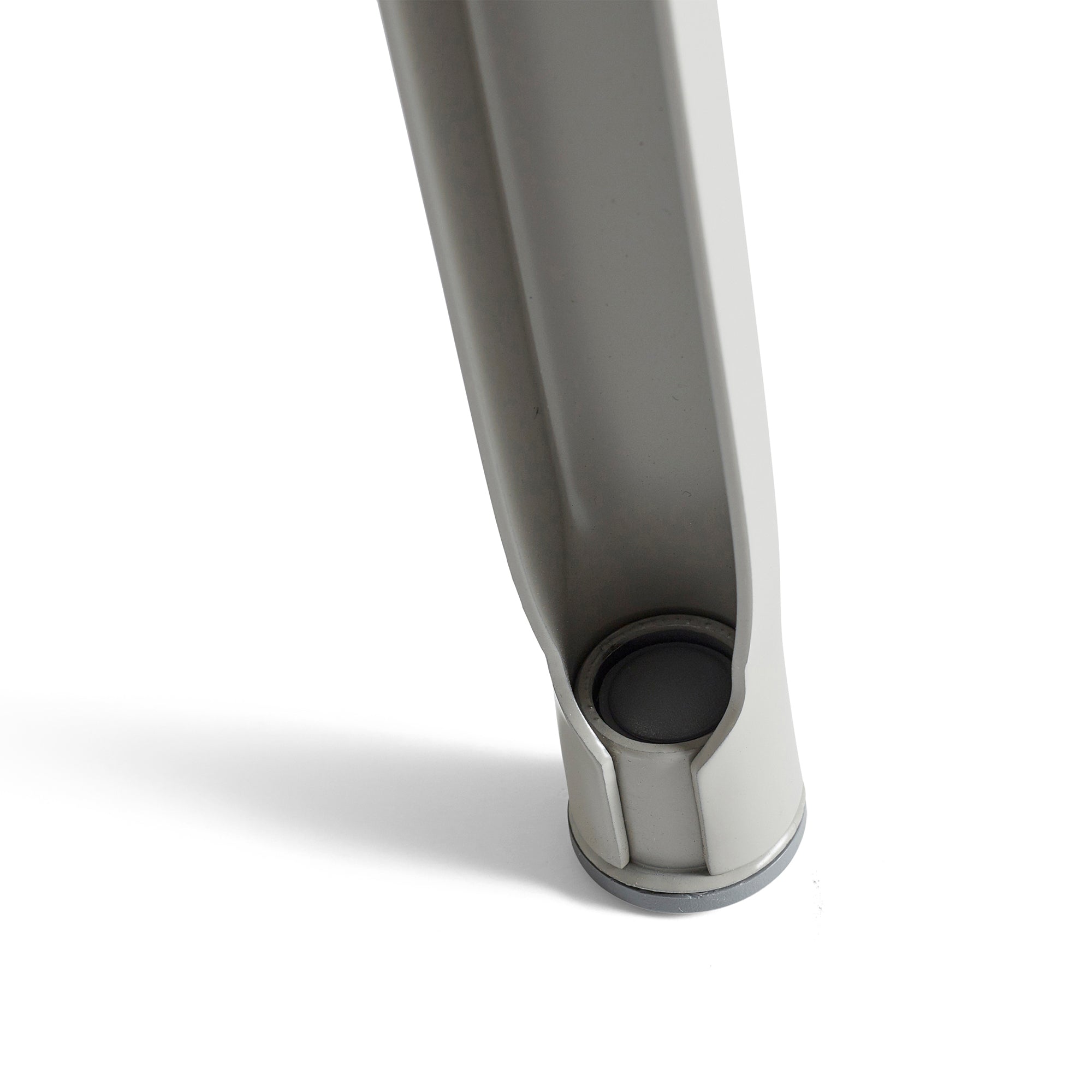 Revolt, scaun de dining