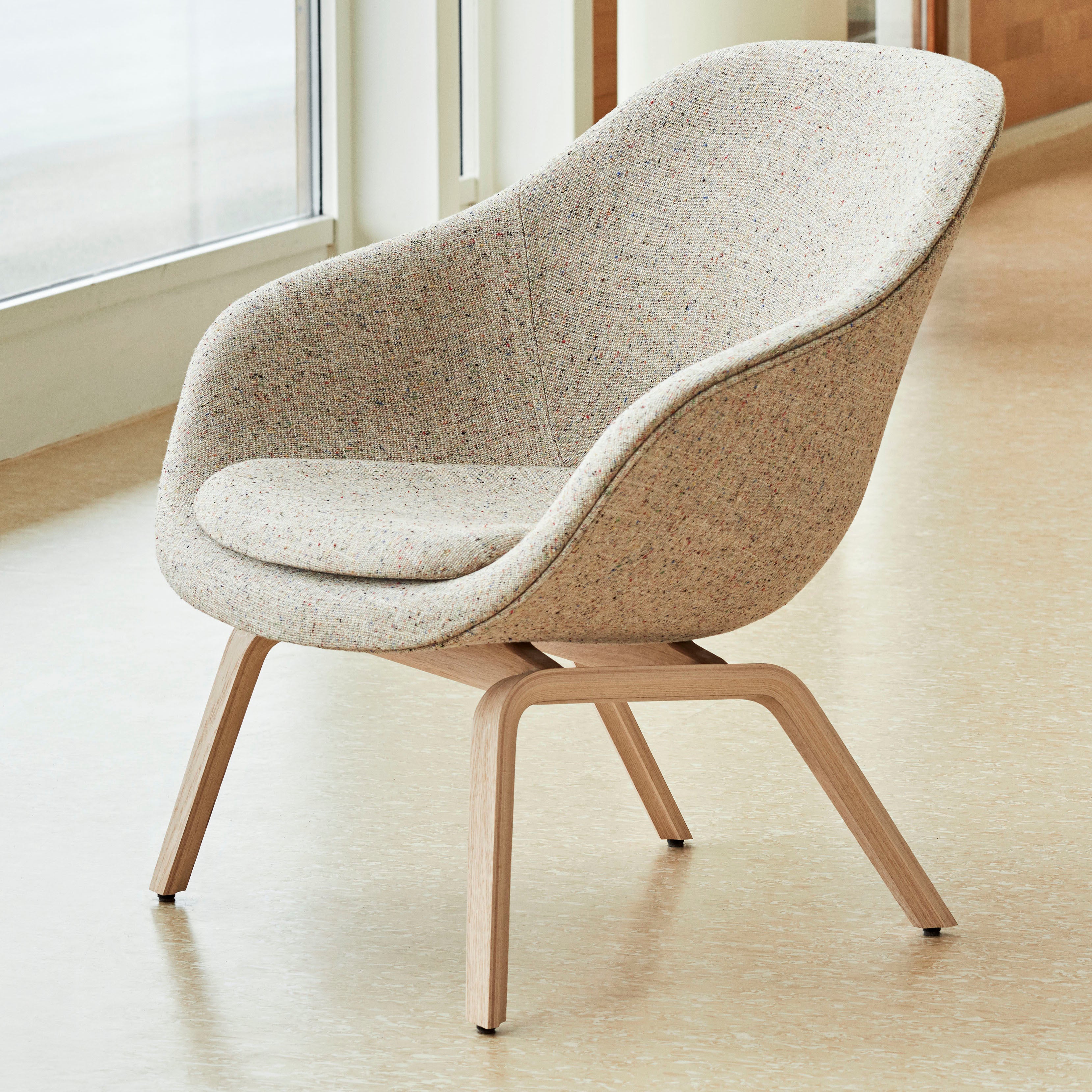 About a Lounge Chair 83 fotoliu lounge