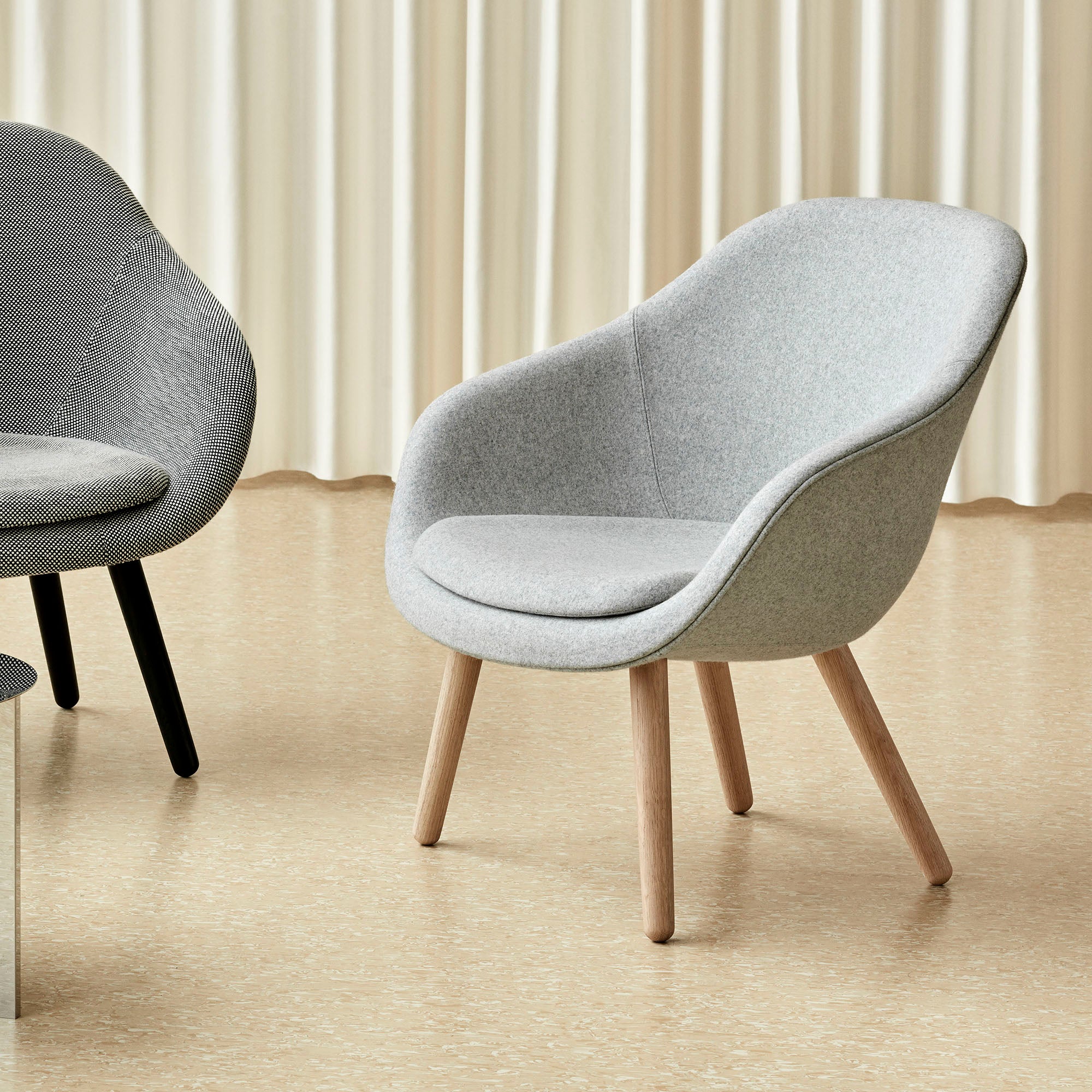 About a Lounge Chair 82 fotoliu lounge