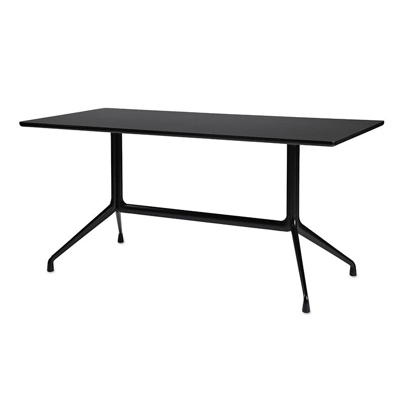 About a Table, masă de dining rectangulară, produsă de HAY