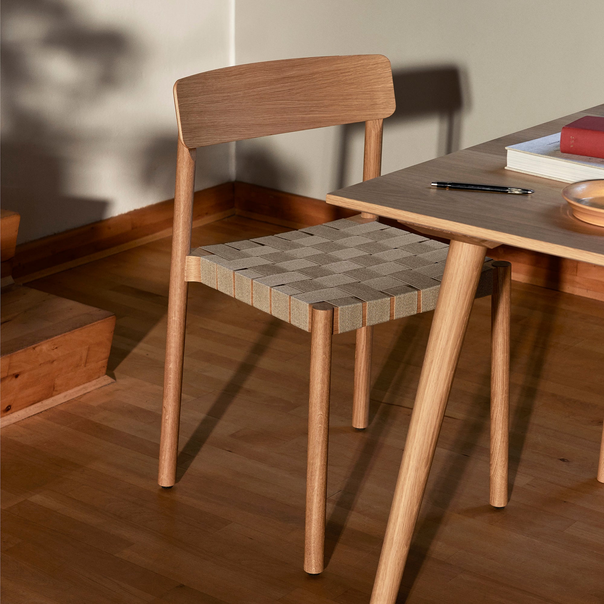 Betty TK1 scaun de dining