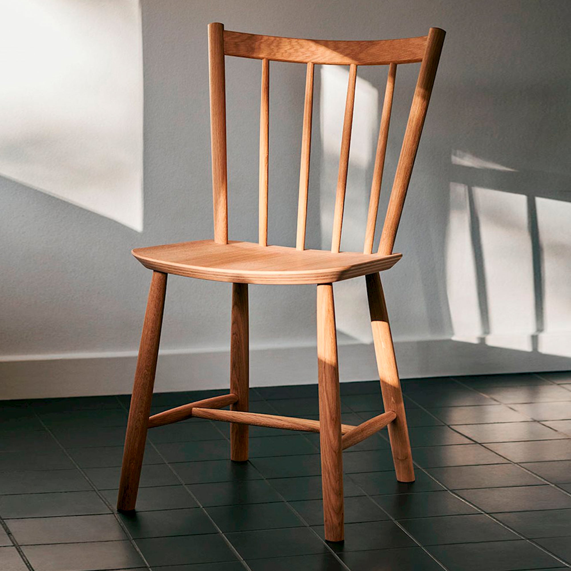 J41 scaun de dining