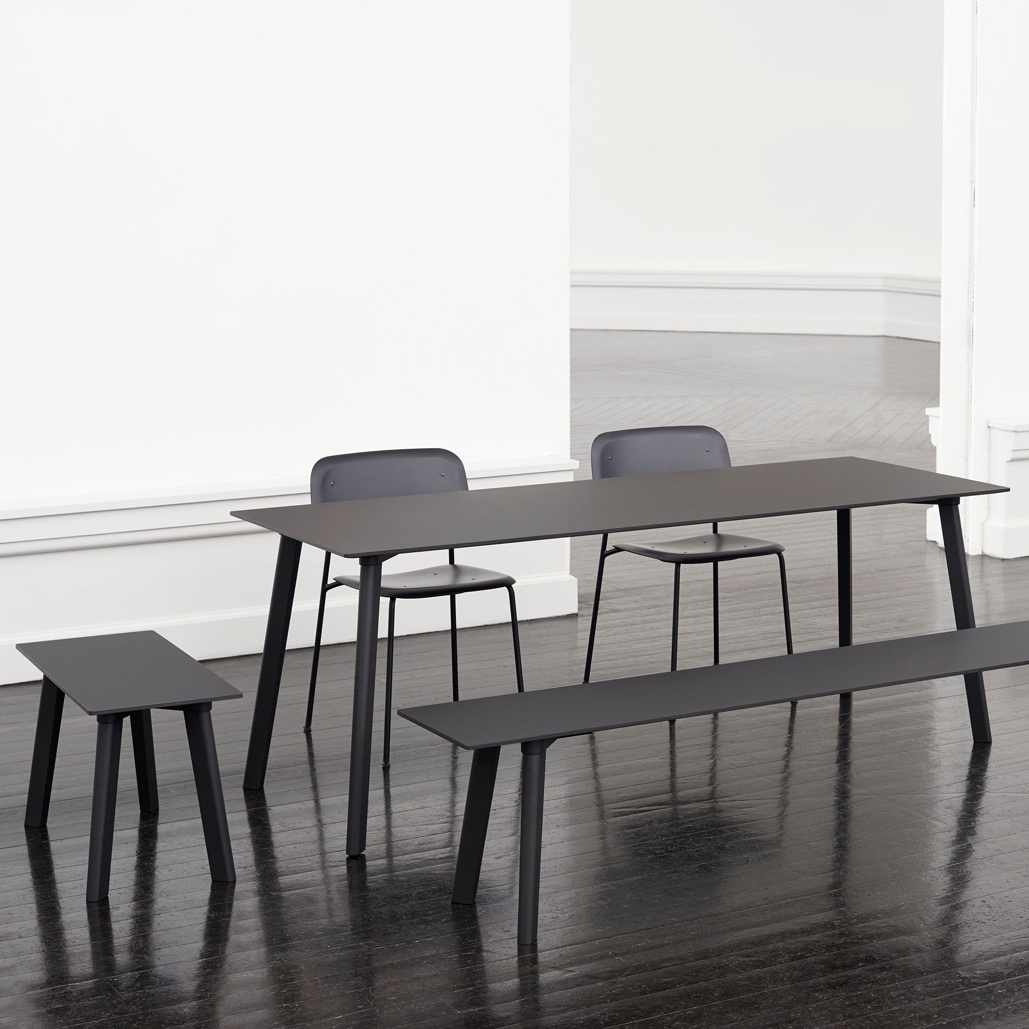 Soft Edge 45 scaun din plastic cu baza metalică