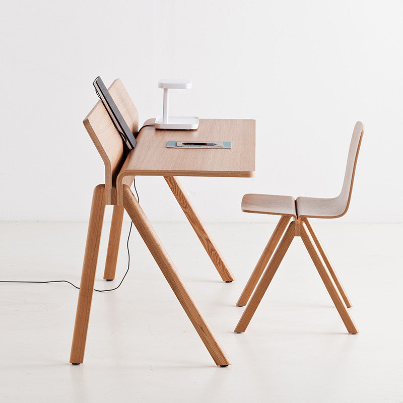 Copenhague, un birou creat de Ronan și Erwan Bouroullec pentru HAY