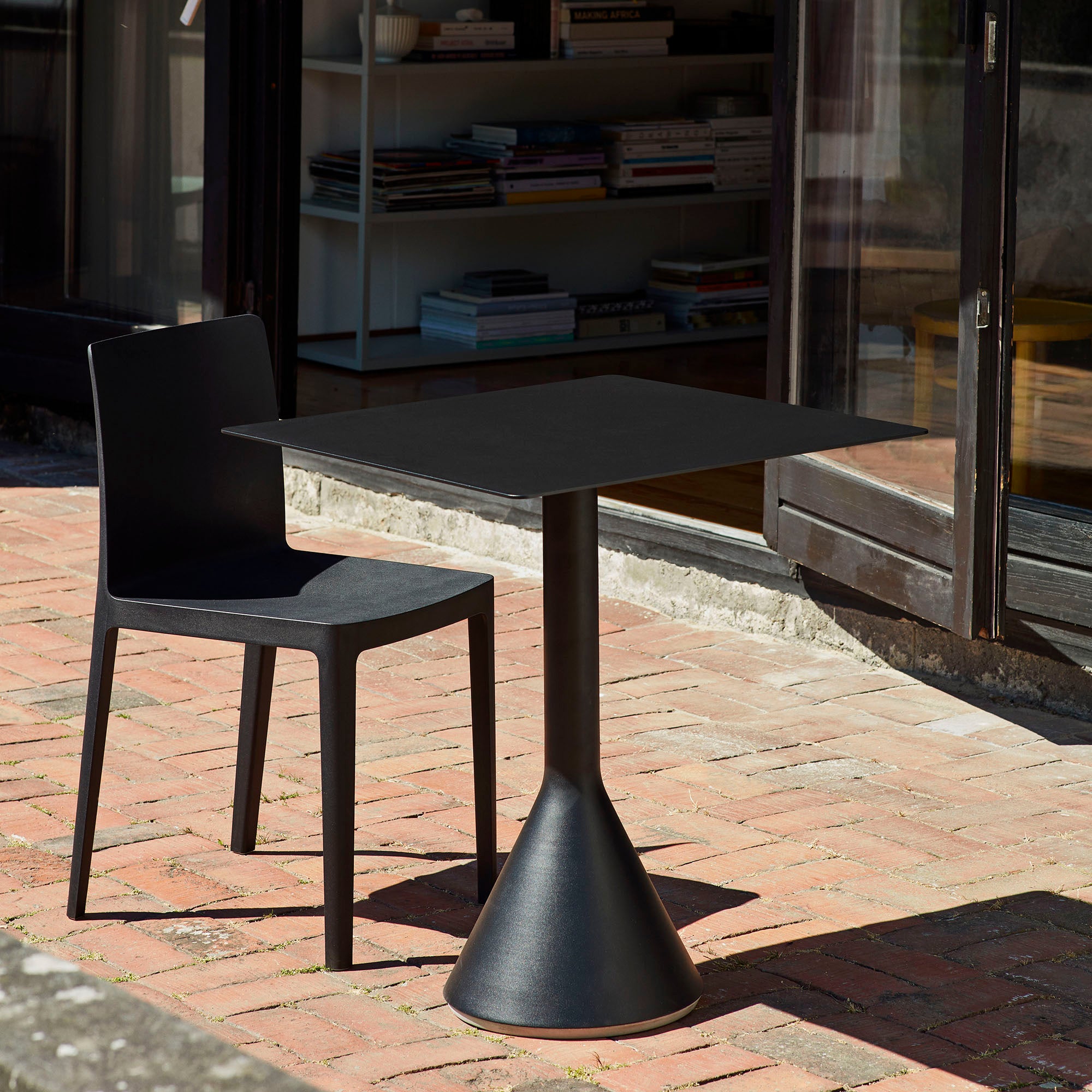 Palissade Cone Table, masă pentru exterior 65x65 cm