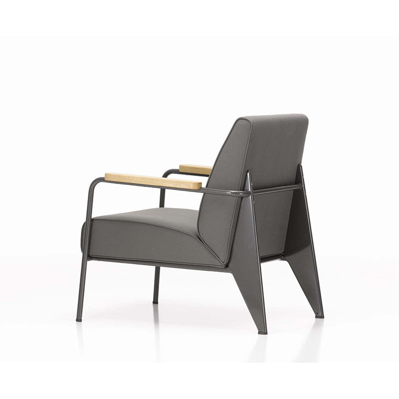 Fauteuil de Salon Haut, elegant, fermecător și retro produs de Vitra