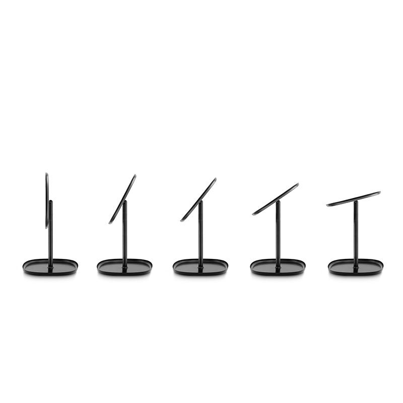 Flip Mirror, o oglindă de masă cu tăviță, produsă de Normann Copenhagen