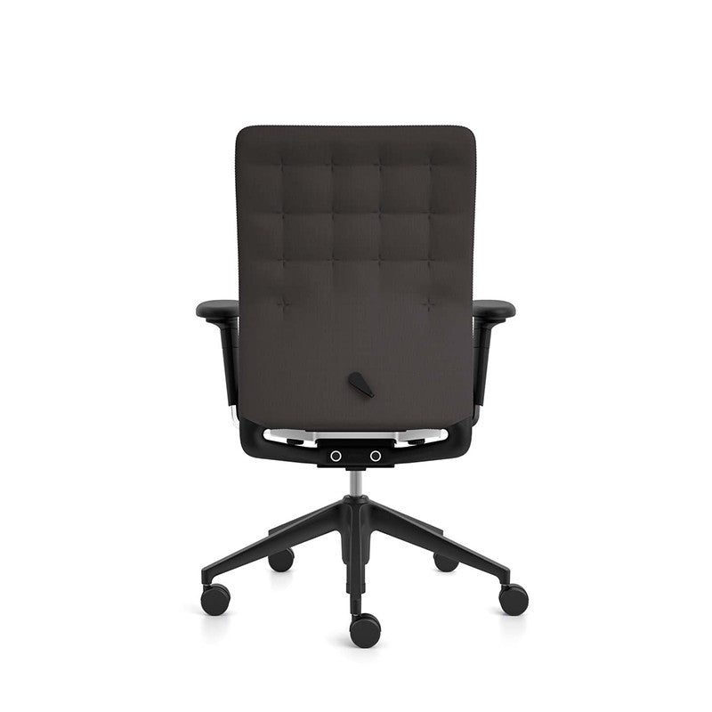 ID Trim, un scaun ergonomic, cu multiple funcționalități, produs de Vitra