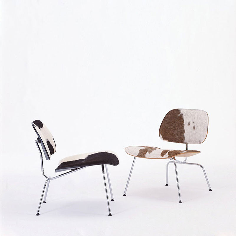 LCM calf's skin, un scaun jos creat de Charles și Ray Eames și acum produs de Vitra