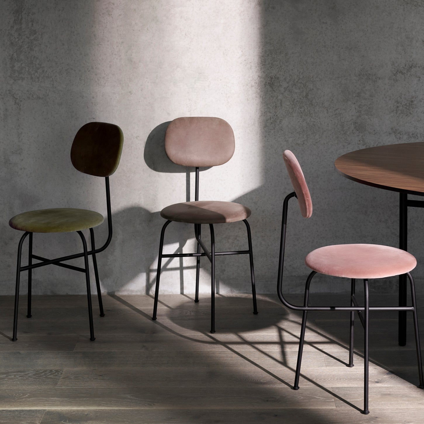 Afteroom plus scaun de dining