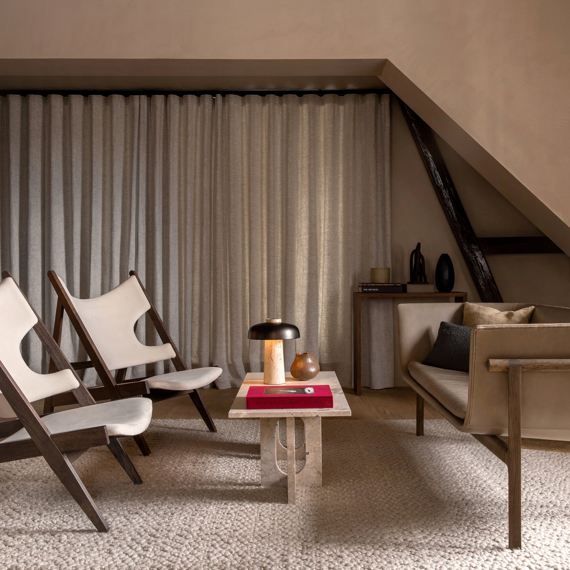 Androgyne Lounge Table, masă din piatră pentru cafea 120 cm