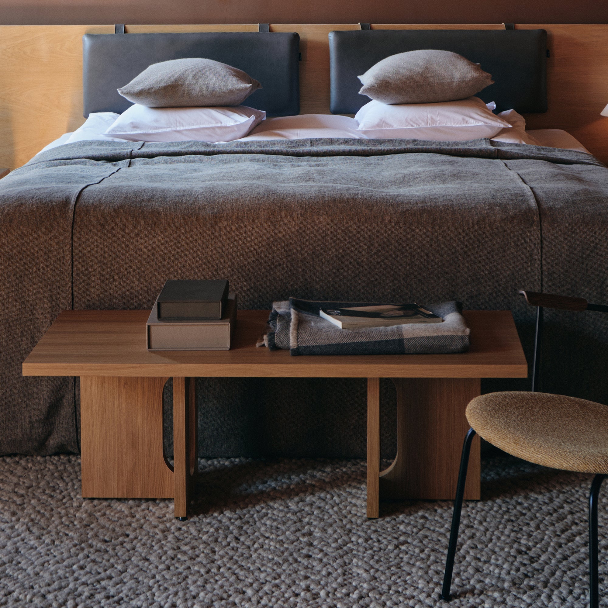 Androgyne Lounge Table, masă de cafea 120cm