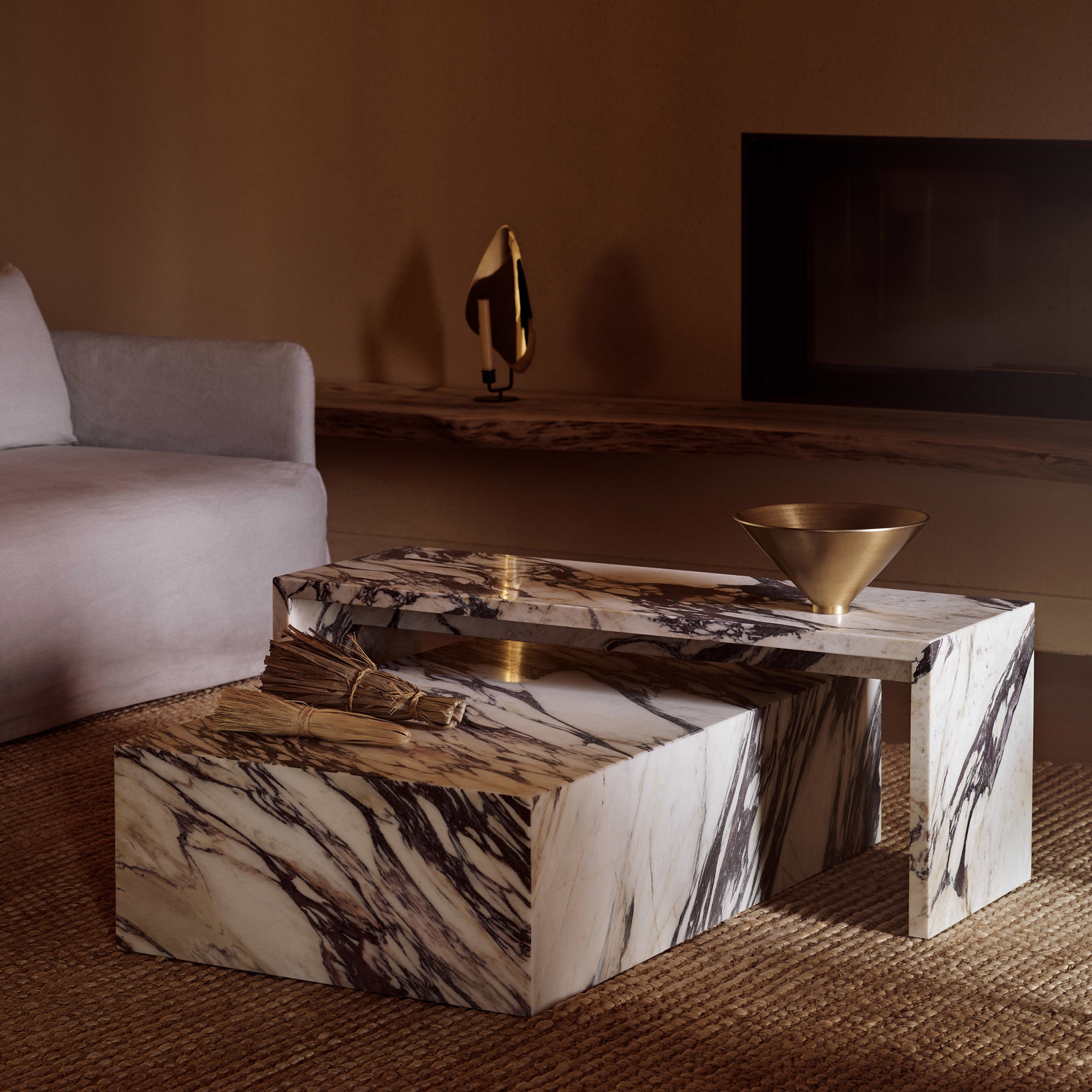 Plinth măsuță cub