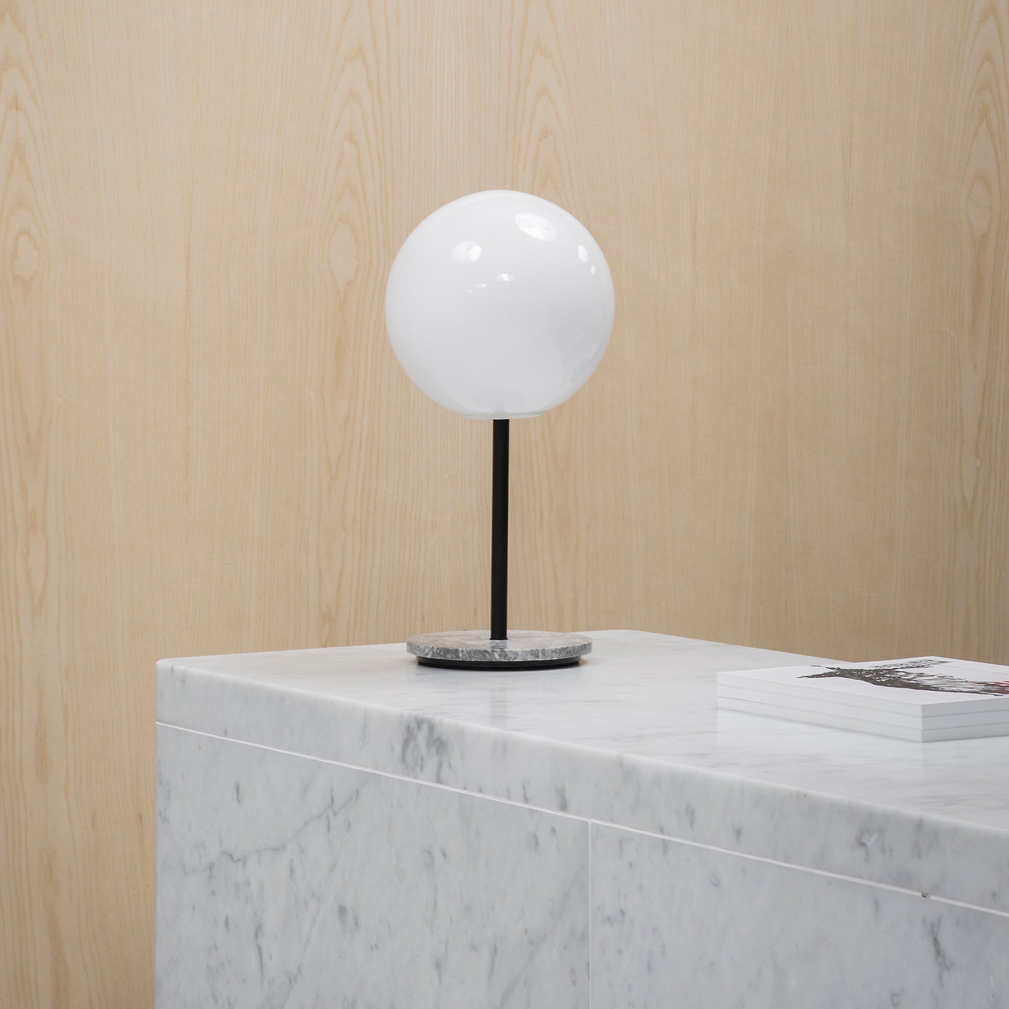 TR Bulb lampă de masă