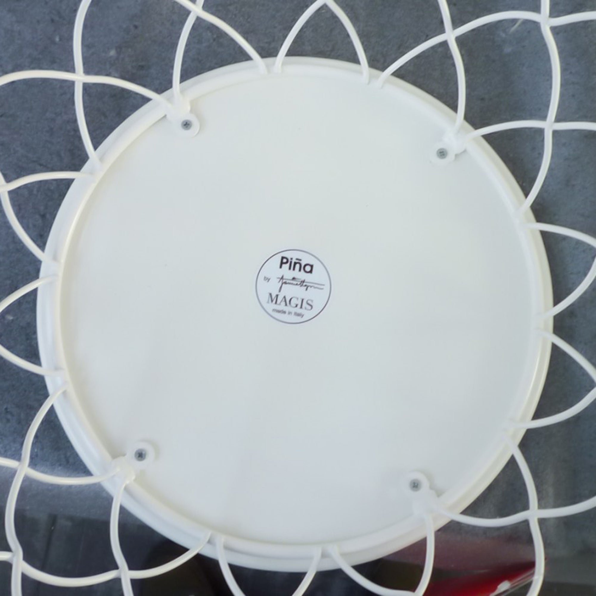 Pina măsuță ocazională