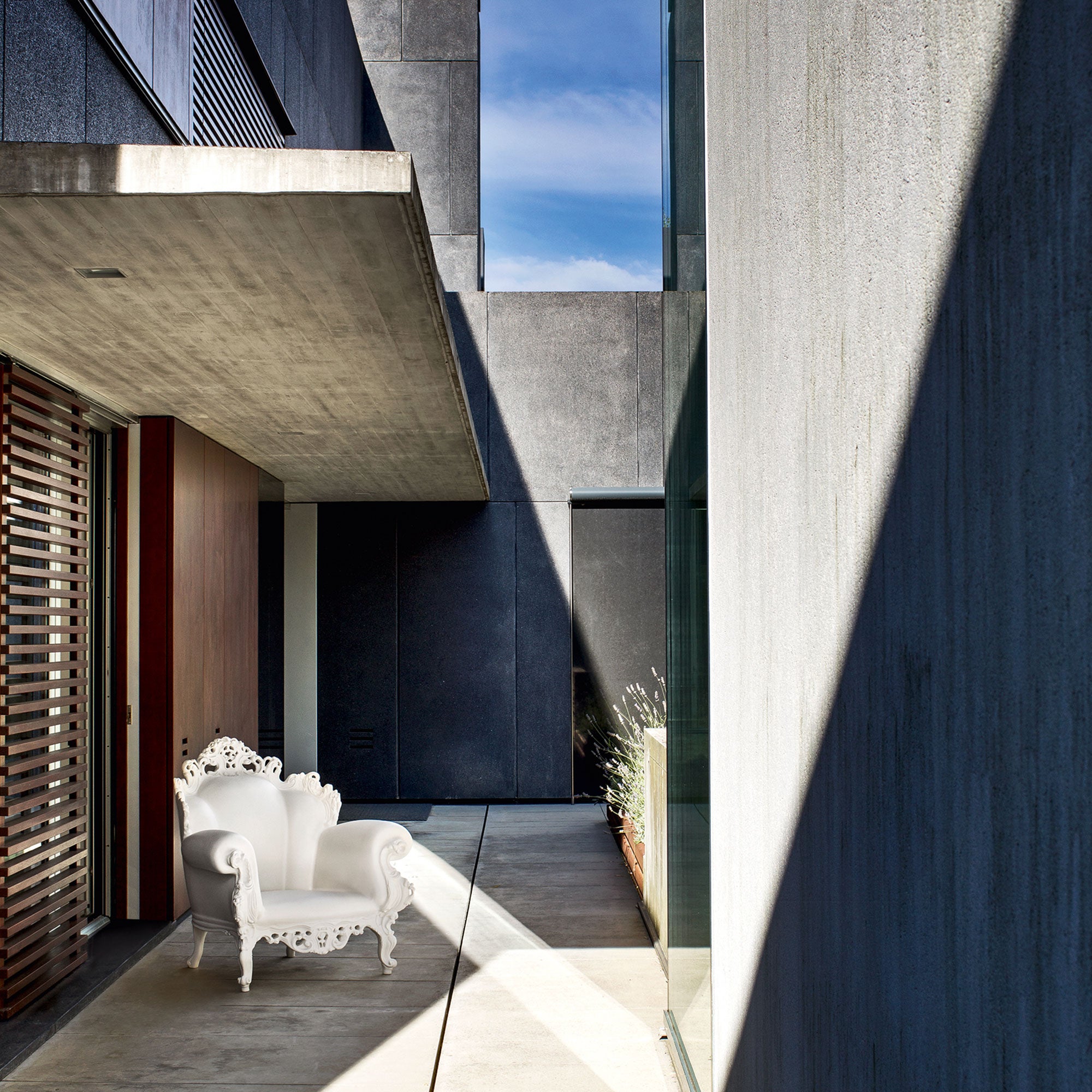 Proust fotoliu din plastic pentru exterior