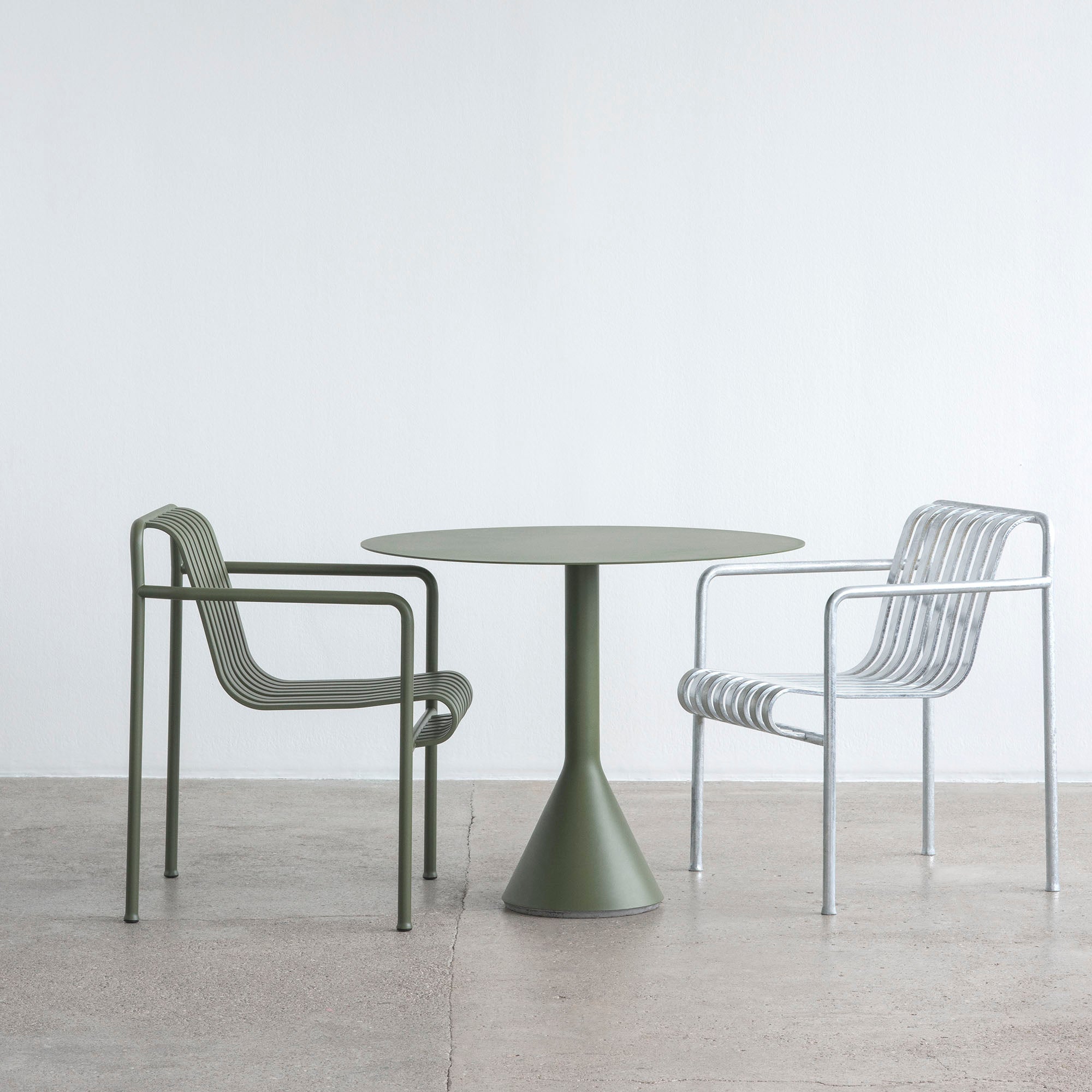Palissade Cone Table, masă pentru exterior Ø90