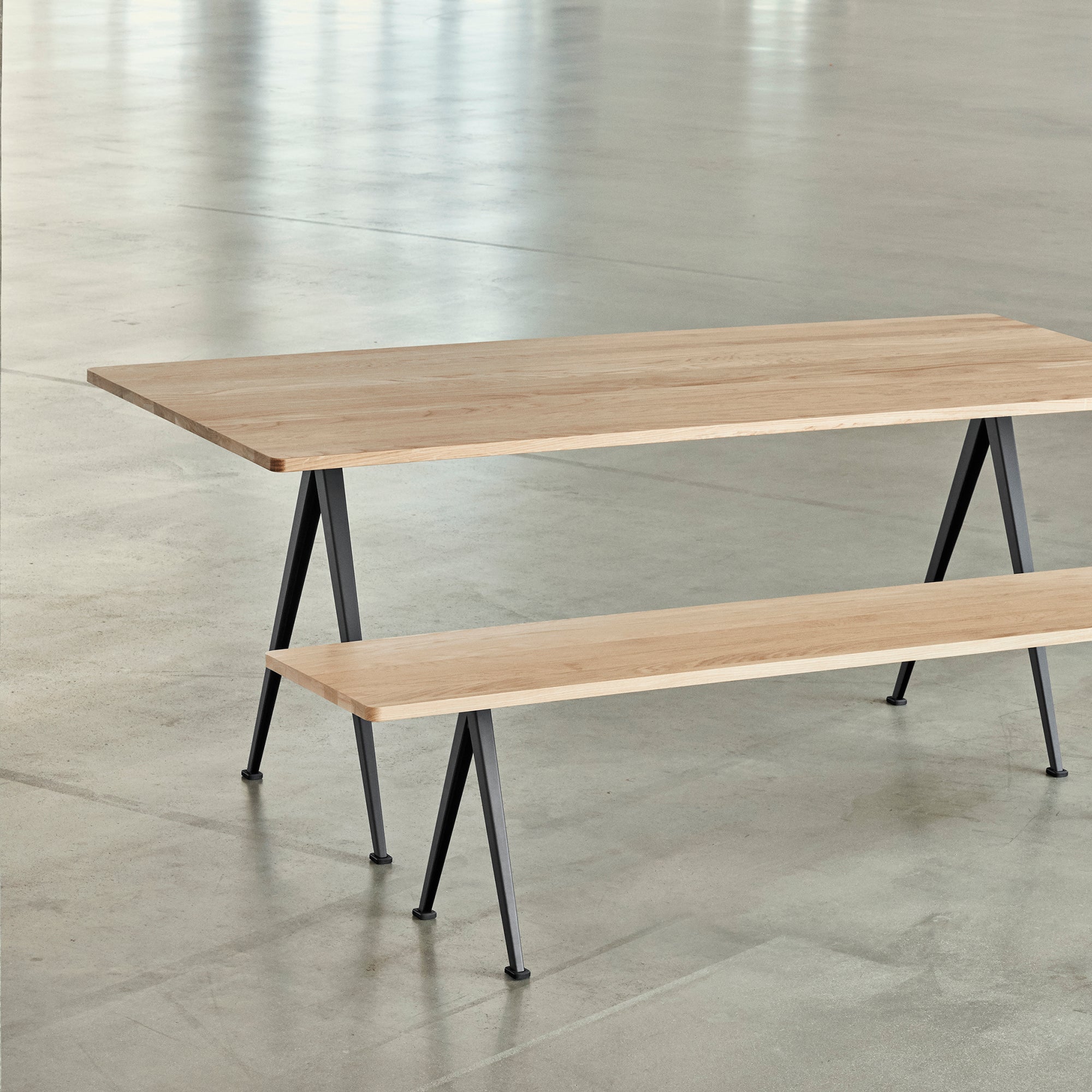 Pyramid Bench 12 banchetă 250x40cm