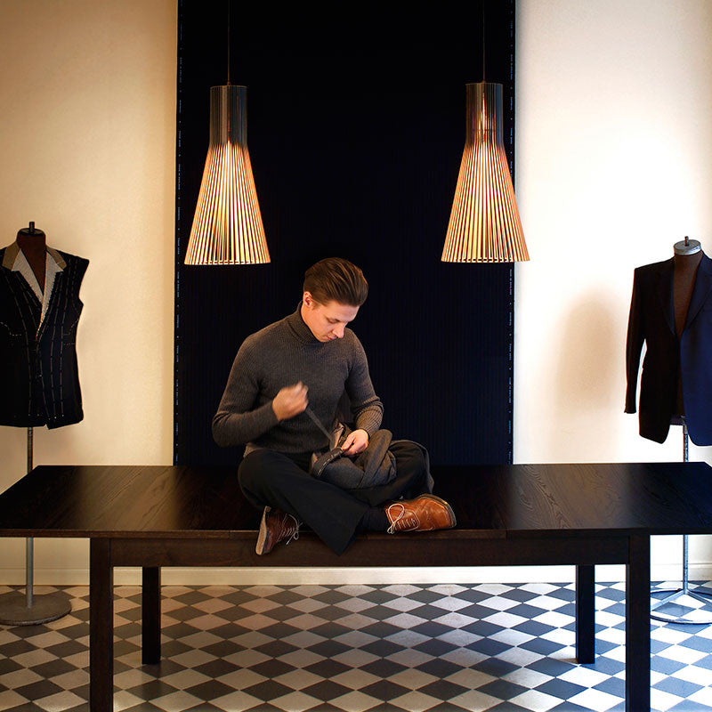 Lămpile Secto 4200 produse de Secto Design (ambient)