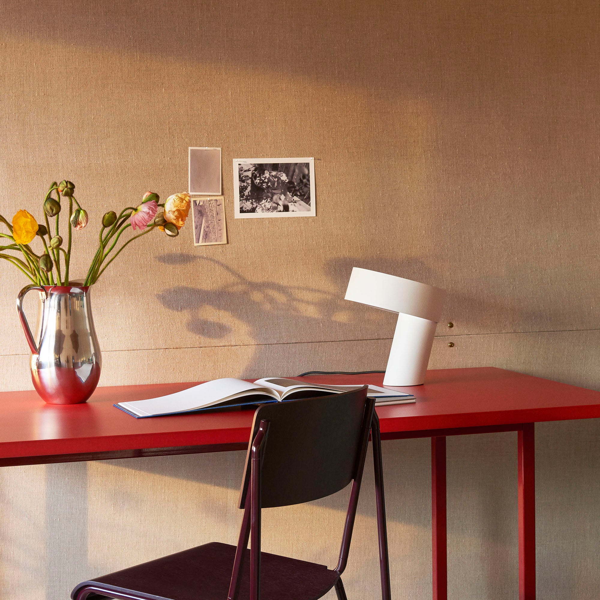 Slant Lamp, lampă de masă sau birou