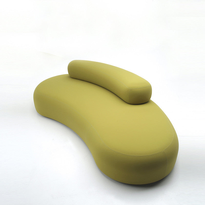 Bubble Rock, o canapea cu forme rotinjite, produsă de Living Divani