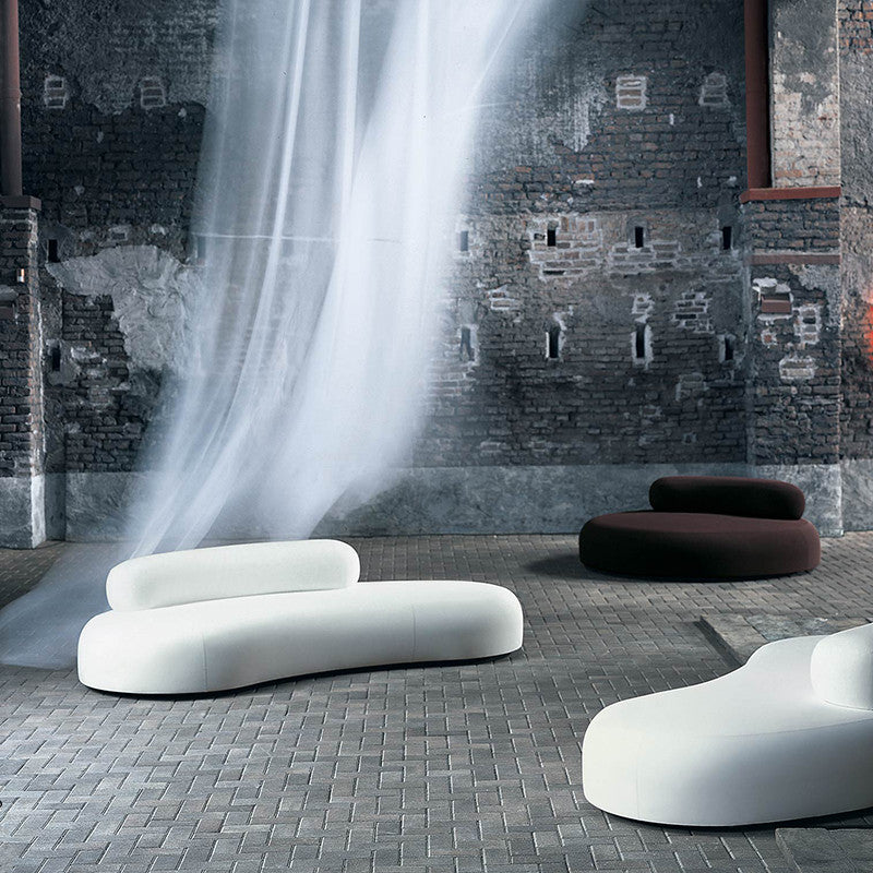 Bubble Rock, o canapea cu forme rotinjite, produsă de Living Divani