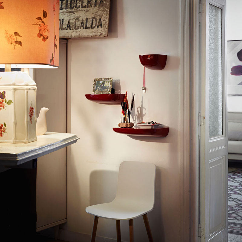 Rafturi Corniches small create de Ronan & Erwan Bouroullec pentru Vitra