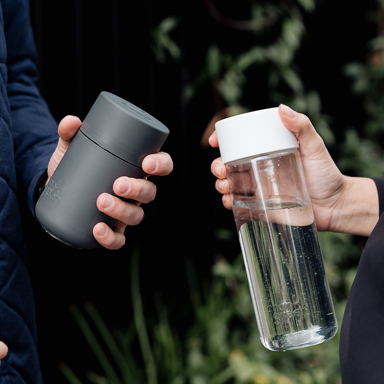 Recipient pentru lichide Frank Green