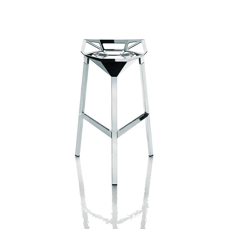 Stool One, un scaun de bar creat de Konstantin Grcic pentru Magis