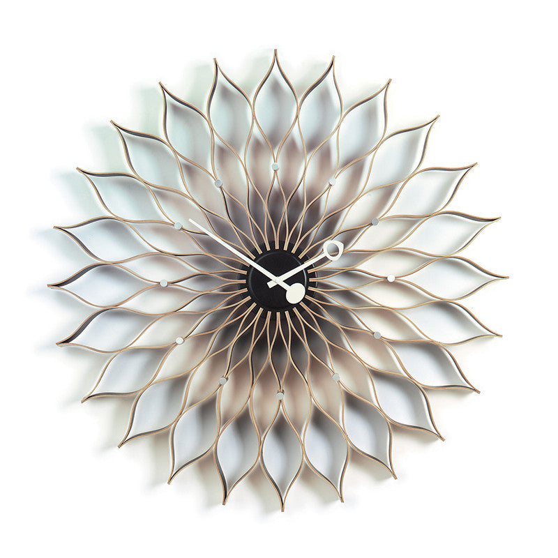 Sunflower, un ceas spectaculos creat de George Nelson, produs de Vitra