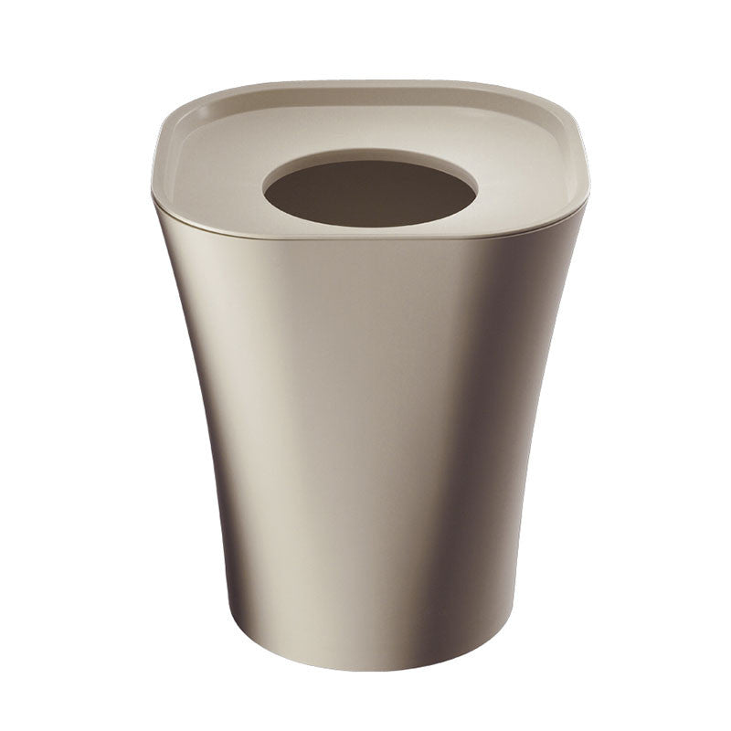 Trash, un coș de gunoi creat de Jasper Morrison pentru Magis