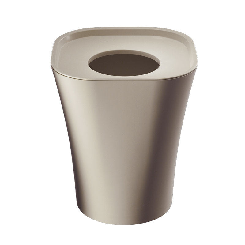 Trash, un coș de gunoi creat de Jasper Morrison pentru Magis