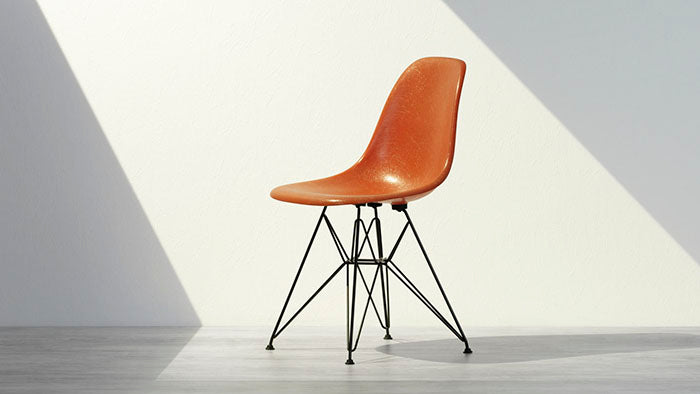 Eames Fiberglass Chair: când un scaun lansează o revoluție